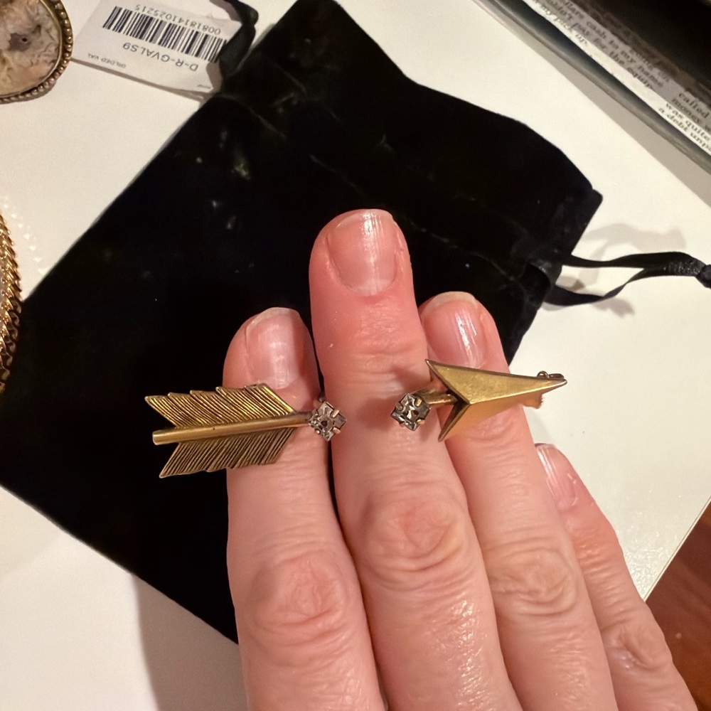 Dylan Lex Arrow Ring Gold Statement Wrap Ring Wit… - image 1